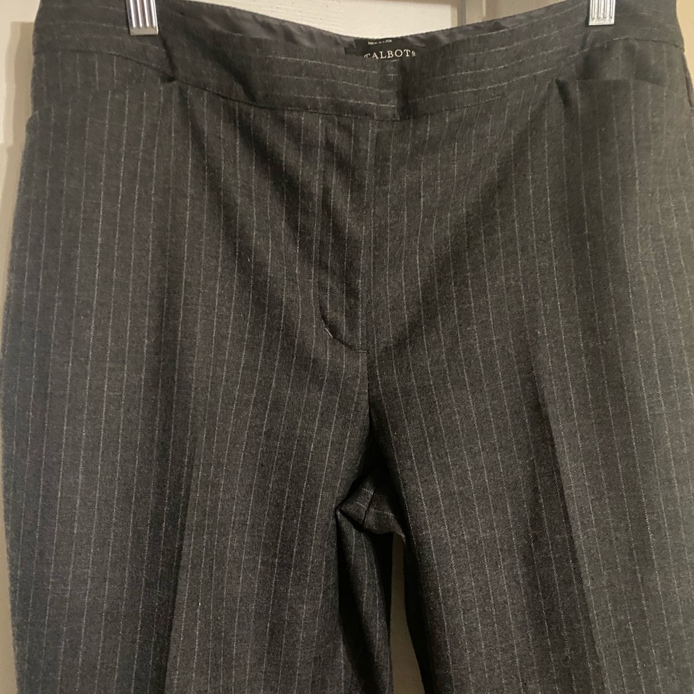 NICE! Talbots~Women’s Gray pants~slacks~sz 12P